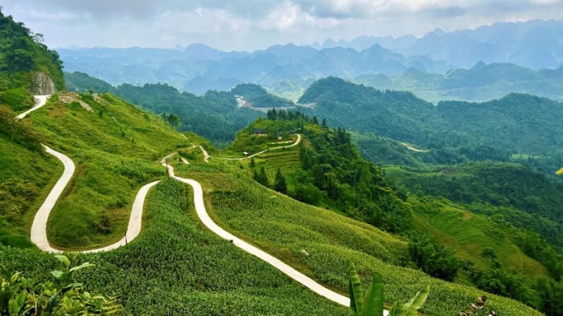 Ma Pi Leng Pass